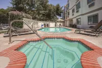 La Quinta Inn & Suites by Wyndham Davis - Hot Tub