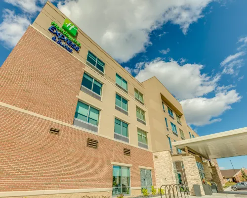Holiday Inn Express & Suites OKEMOS - UNIVERSITY AREA by IHG Hotels in Okemos