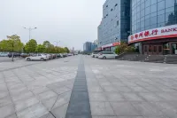 Homeinn Selected Hotel (Yuzhou East District Stadium) - Park Yeri