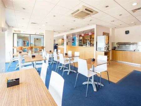 Travelodge Cheshunt Отели в г. Гоффс Ок