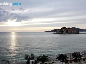 Montesan Beach Apartments Sveti Stefan