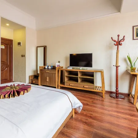NingerHolidaylnnClearWaterBay