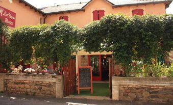 Hotel les Vignes Rouges