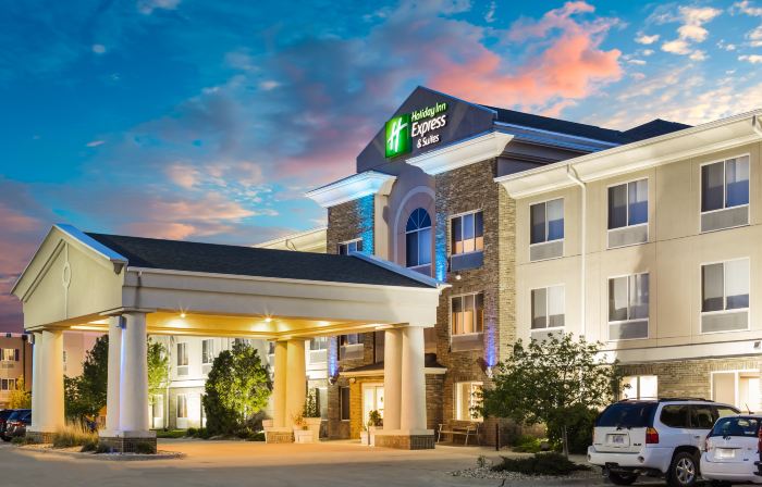 Holiday Inn Express & Suites BELLEVUE (OMAHA AREA) by IHG