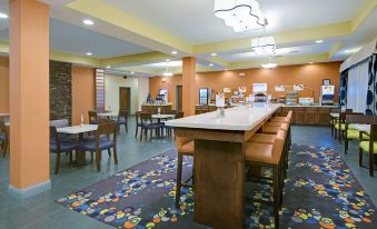 Holiday Inn Express & Suites Monahans I-20