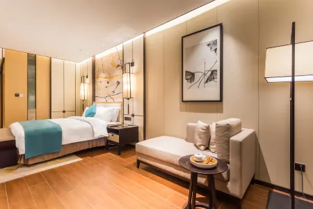 KLLN DONGFANG HOTEL Отели рядом с достопримечательностью «CPC Jieyang Committee Party School Puning Branch»