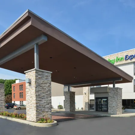 Holiday Inn Express OLEAN by IHG Отели в г. Олеан