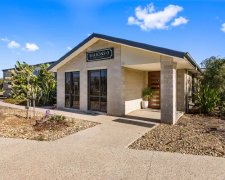 Quality Hotel Point Cook Hotels in Point Cook
