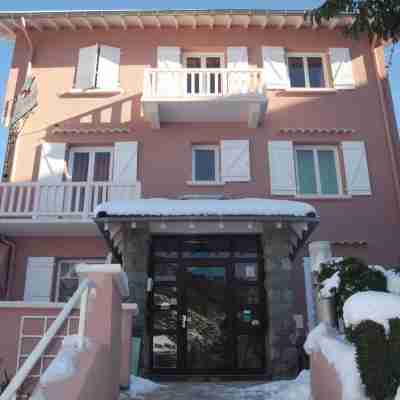Le Grillon Hotel Exterior