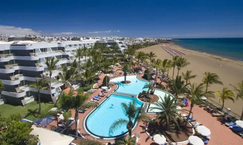 Plus Fariones Suite Hotel