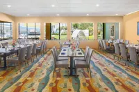 Courtyard by Marriott King Kamehameha's Kona Beach Hotel Hotels in Kailua-Kona