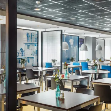 Holiday Inn Express ROTTERDAM - CENTRAL STATION by IHG Hotels near Rotterdam Centraal