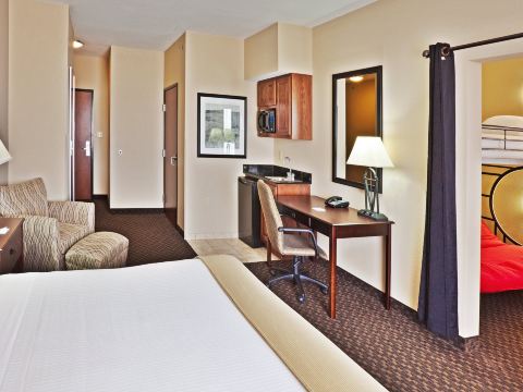 Holiday Inn Express & Suites Miami