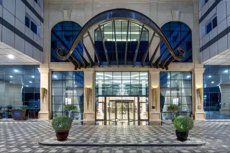 Dukes The Palm Dubai Hotel Отели рядом с достопримечательностью «The View Palm Jumeirah»