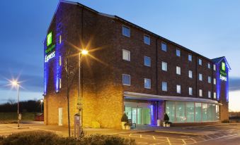 Holiday Inn Express Nuneaton