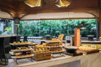 Avani Pattaya Resort - Breakfast