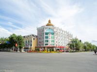布尔津华鑫大酒店 - 酒店外部