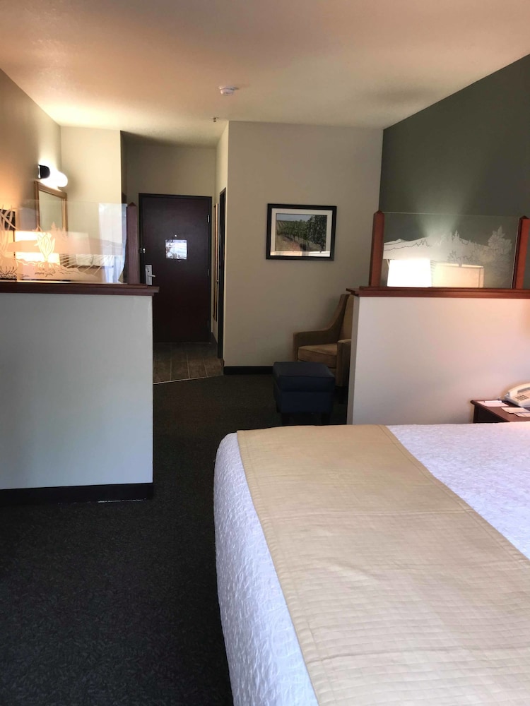 Best Western Plus Walla Walla Suites Inn