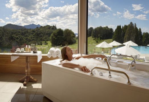 Barcelo Torre de Madrid Over view