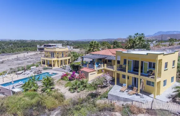 卡薩弗洛雷斯小屋