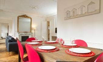 Notre Dame - Sorbonne Area Apartment