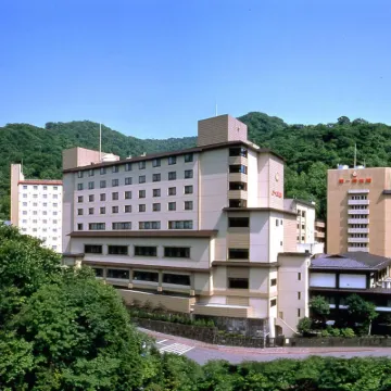Dai-ichi Takimotokan Hotels near Sengen Park