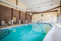 Clarion Inn & Suites at the Outlets of Lake George Hotels in Queensbury