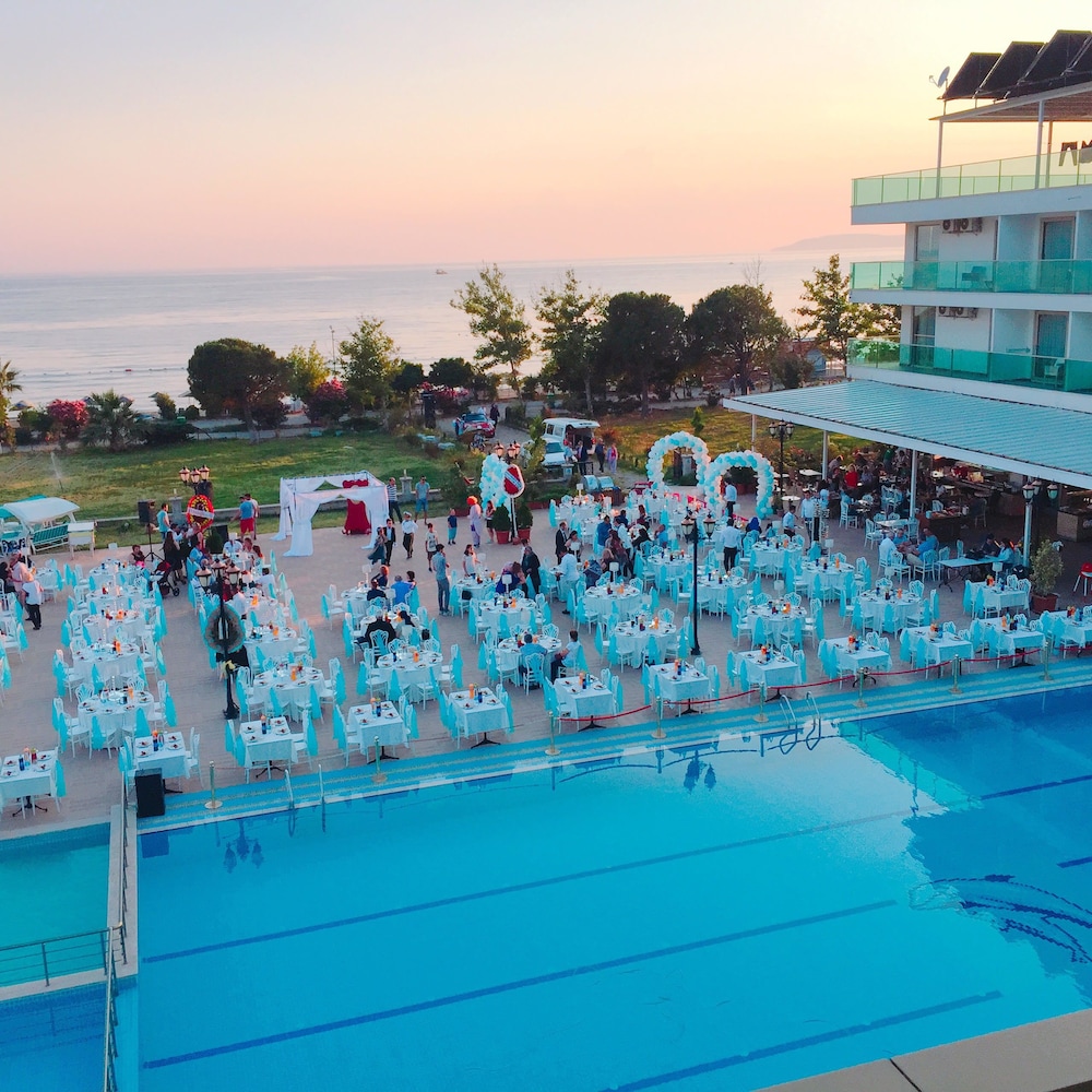 Cetin Prestige Resort