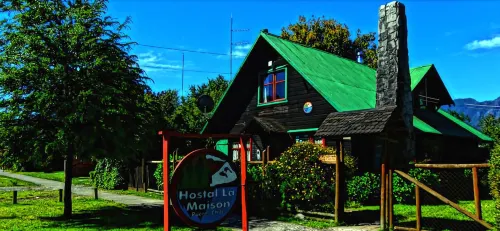 Hostal la Maison - 2-Star