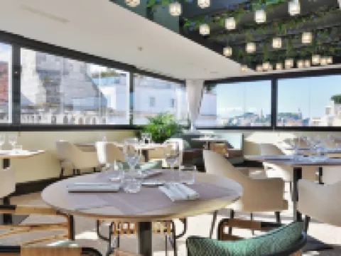 Five Seas by Inwood Hotels โรงแรมในคานส์