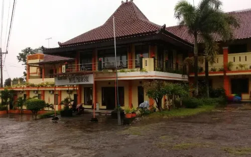 Hotel Paraksari