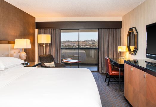 2. 쉐라톤 샌디에이..