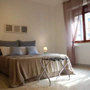 Bari Rooms Central Station