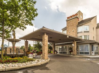 Monte Carlo Inn - Toronto Markham