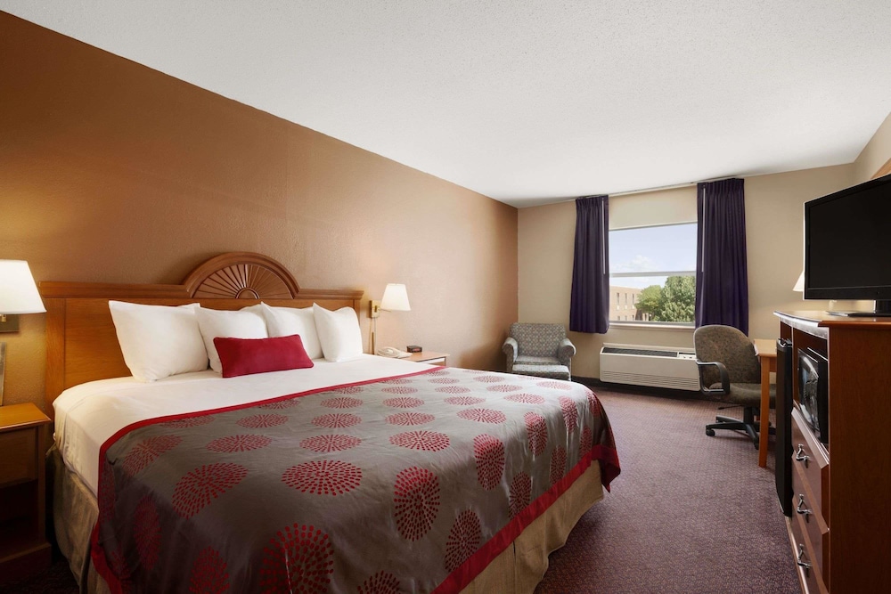 Ramada by Wyndham Sioux City