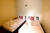 P.L.P Guesthouse - Mae Hong Son Hotels in Mae Hong Son