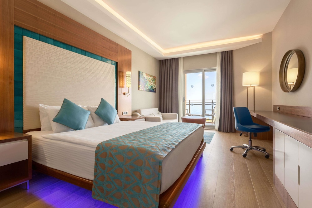 Ramada Resort Kusadasi & Golf