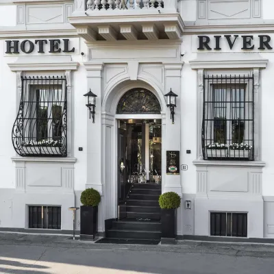 LHP Hotel River & Spa Hotels near Lungarno del Tempio