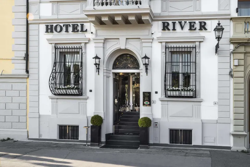 LHP Hotel River & Spa