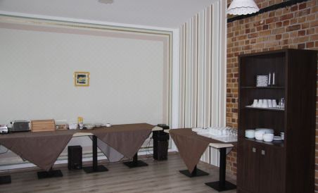 Hotel am Fluss - Housity