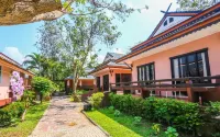 Phalaburi Resort by Dreamhouse