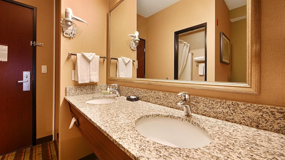 Best Western Wilsonville Inn & Suites