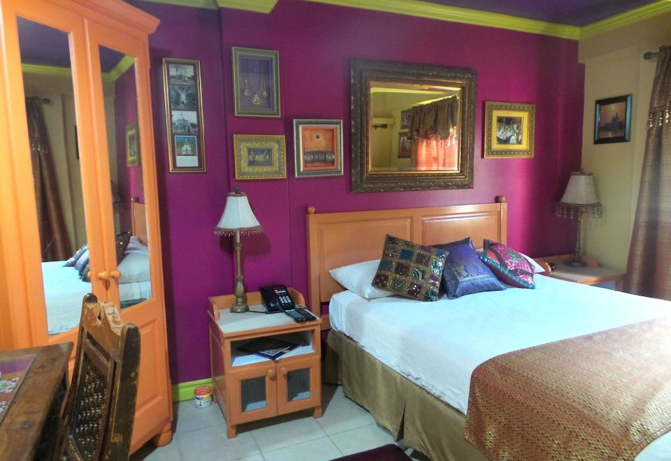 Coblentz Inn Boutique Hotel - Housity
