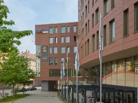 Park Inn by Radisson Stuttgart Hotels in der Nähe von Marienplatz