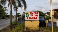 Sunny Palms Inn Hotels in Lake Worth