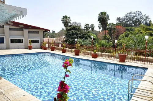 Monomotapa Hotels in Harare