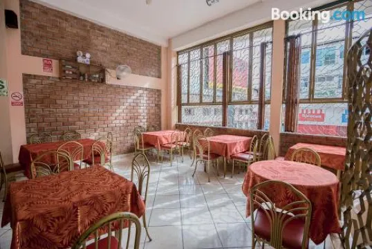 阿瑪佐尼亞休旅館