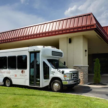 DoubleTree by Hilton Detroit - Dearborn