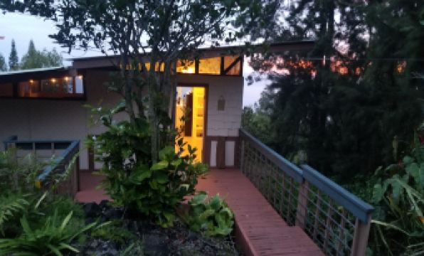 Plumeria Grove Cottage - Housity