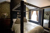 The Music Fable Hotel Hotels near Swansea Castle